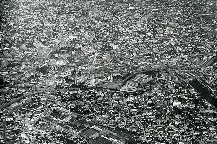 Bucharest – A Guide to Streets with “Healthy” Proletarian Origins